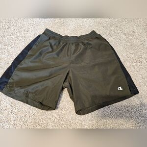 Champions Men's shorts size Med with pockets